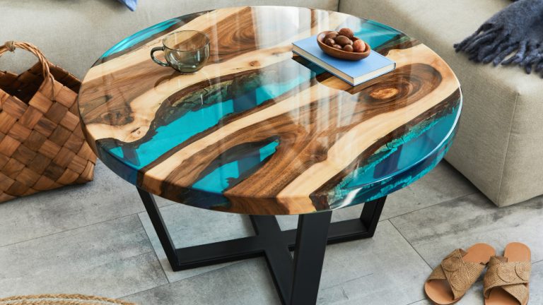 une table basse style industriel